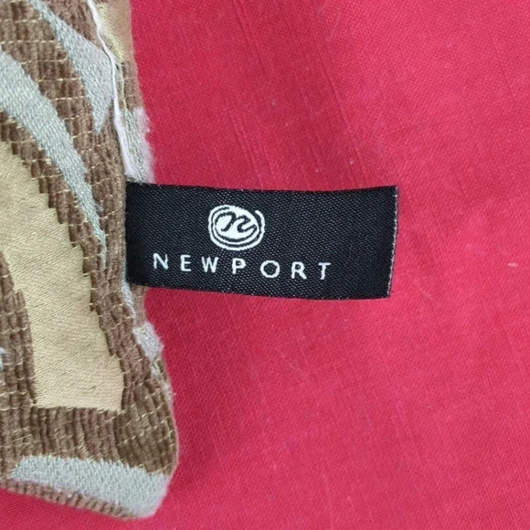 1 Accent Throw Pillow 17" x 17" Swirl Pattern - Picture 5 of 6